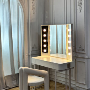 Photo studio dressing table high-end cream designer beauty salon makeup studio three-fold mirror table wedding dressing table