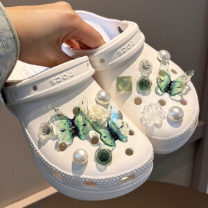 2025 new model adapted to Crocs hole shoes accessories decorative shoe buckle butterfly